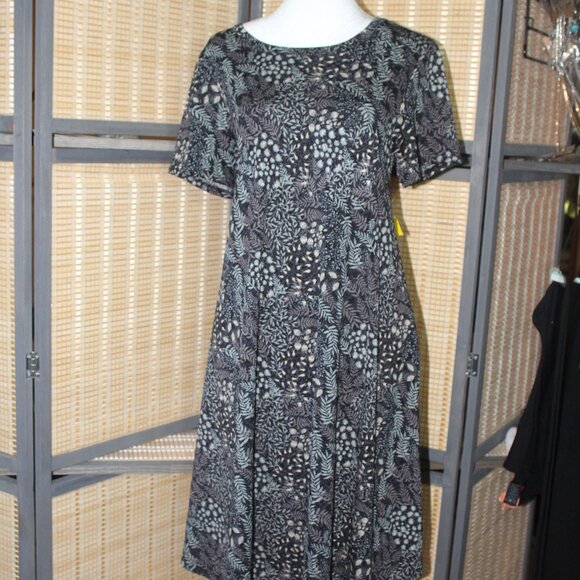 LuLaRoe Charcoal w/Heather Gray Floral Print Slinky-feel Carly - Picture 1 of 6